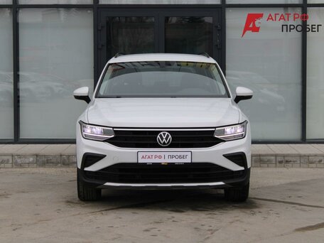 2021 Volkswagen Tiguan II Рестайлинг, белый, 2373000 рублей, вид 2