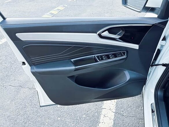 2023 Jetta VS7 I Рестайлинг 1, белый, 1220401 рублей - вид 10