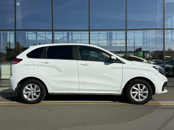 2017 Lada (ВАЗ) XRAY I, белый, 600000 рублей - вид 4
