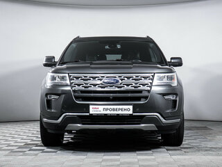 2018 Ford Explorer V Рестайлинг 2, серый, 2950000 рублей, вид 2