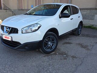 2013 Nissan Qashqai I Рестайлинг, белый, 1100000 рублей, вид 1