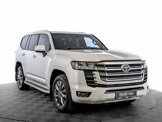 2022 Toyota Land Cruiser 300 Series, белый, 8950000 рублей, вид 3