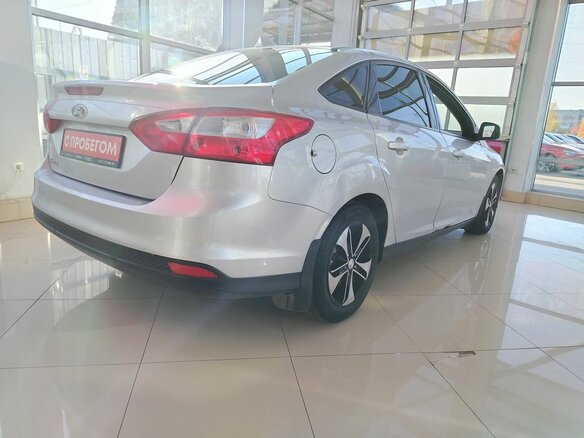 2011 Ford Focus III, серый, 549000 рублей - вид 4
