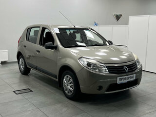 2011 Renault Sandero I, бежевый, 530000 рублей, вид 3