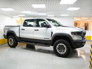 2026 Ram 1500 RHO V Рестайлинг, серебристый, 11999000 рублей, вид 3