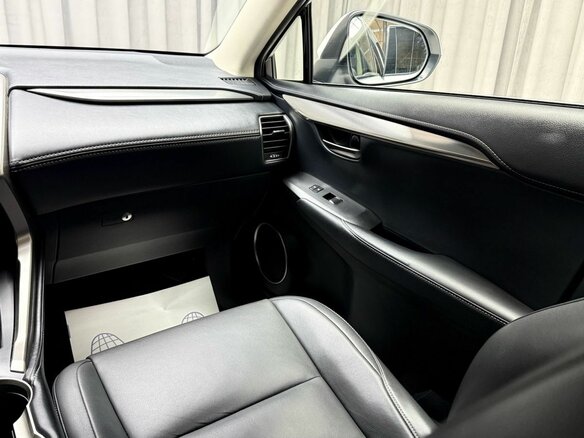 2018 Lexus NX 200 I Рестайлинг, белый, 2899000 рублей - вид 19