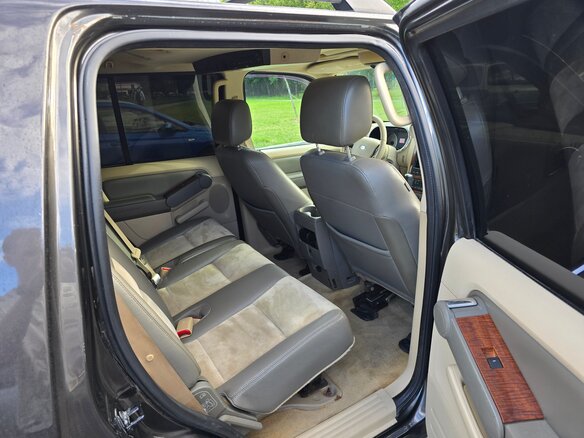 2005 Ford Explorer IV, коричневый - вид 13
