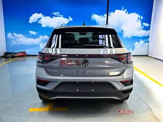 2026 Volkswagen T-Roc I (China Market) Рестайлинг, белый, 2400000 рублей, вид 4