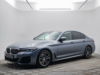 2020 BMW 5 серии 530i xDrive VII (G30/G31/G38) Рестайлинг, серый, 4450000 рублей, вид 1