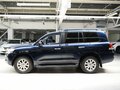 2017 Toyota Land Cruiser 200 Series Рестайлинг 2, синий, 5750000 рублей - вид 3