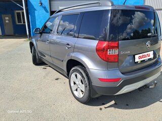 2014 Skoda Yeti I Рестайлинг, серый, 1200000 рублей, вид 3