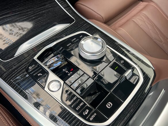 2023 BMW X5 45e IV (G05/G18), чёрный, 11790000 рублей - вид 17