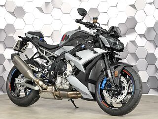 2025 BMW M 1000 R, серебристый, 2900000 рублей, вид 1