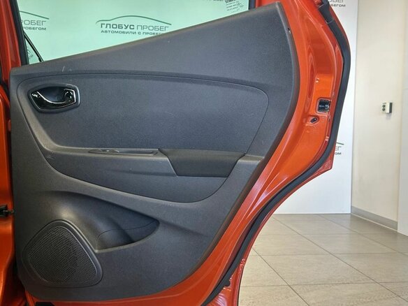 2016 Renault Kaptur I, оранжевый, 1555000 рублей - вид 15
