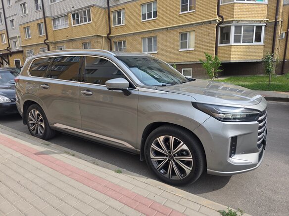2023 Exeed VX I Рестайлинг, серый, 3500000 рублей - вид 2