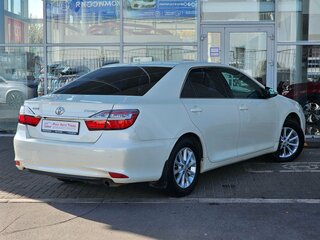 2016 Toyota Camry VII (XV50) Рестайлинг, белый, 1949000 рублей, вид 2