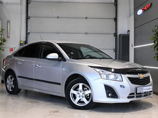 2013 Chevrolet Cruze I Рестайлинг, серебристый, 455000 рублей, вид 1