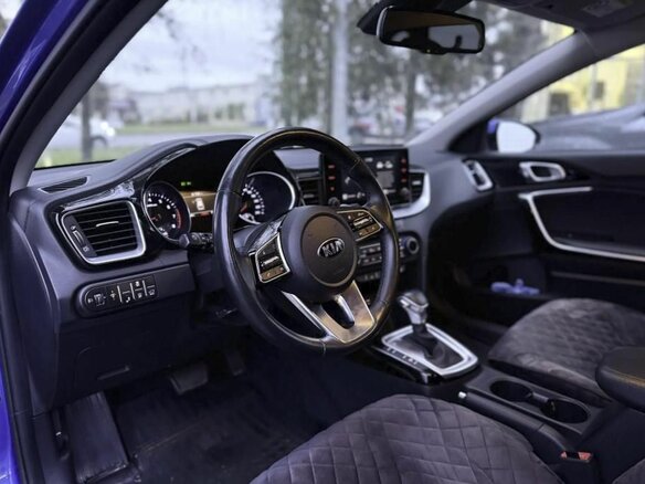 2021 Kia Ceed III, синий, 1900000 рублей - вид 8