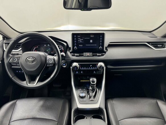 2021 Toyota RAV4 V (XA50), коричневый - вид 18
