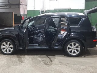 2010 Mitsubishi Outlander II Рестайлинг, чёрный, 1150000 рублей, вид 3