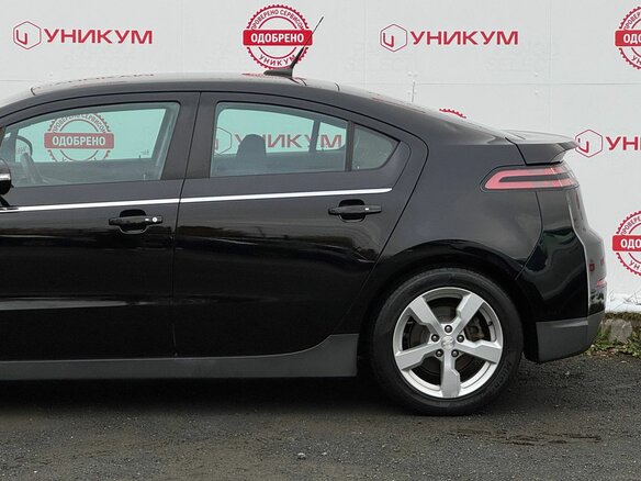 2013 Chevrolet Volt I, чёрный, 1149000 рублей - вид 12