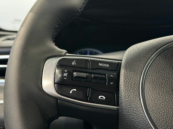 2021 Kia K5 III, жёлтый - вид 22