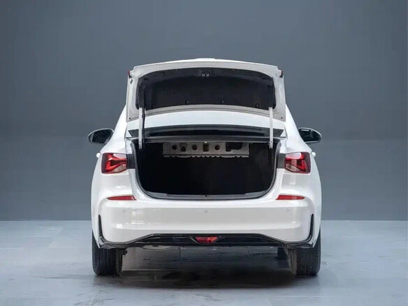 2023 Chevrolet Monza II Рестайлинг, белый - вид 7