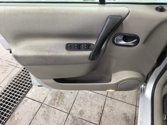 2005 Renault Scenic II, серебристый, 340000 рублей - вид 13