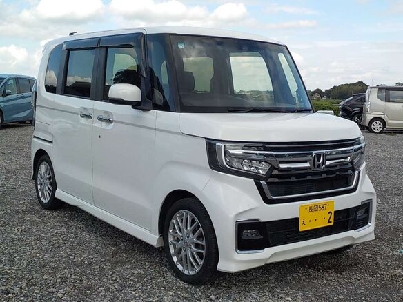 2022 Honda N-BOX II Рестайлинг, белый - вид 2