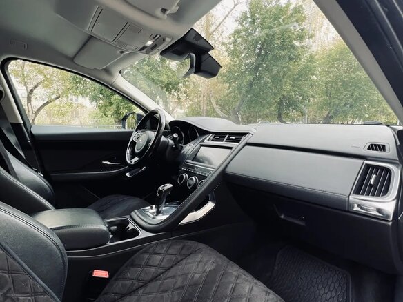 2018 Jaguar E-Pace I, чёрный, 2500000 рублей - вид 11