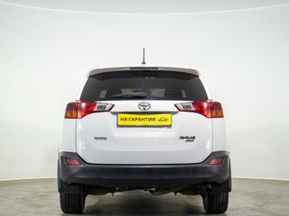 2013 Toyota RAV4 IV (XA40), белый, 1699000 рублей, вид 5