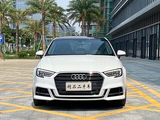 2018 Audi A3 III (8V) Рестайлинг, белый, 1200000 рублей, вид 2