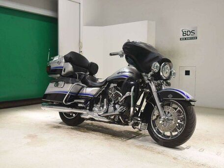 2008 Harley-Davidson Electra Glide, серебристый, 1050000 рублей, вид 1