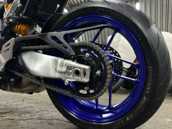 2023 Yamaha MT-09 (FZ-09), серебристый, 1150000 рублей - вид 31
