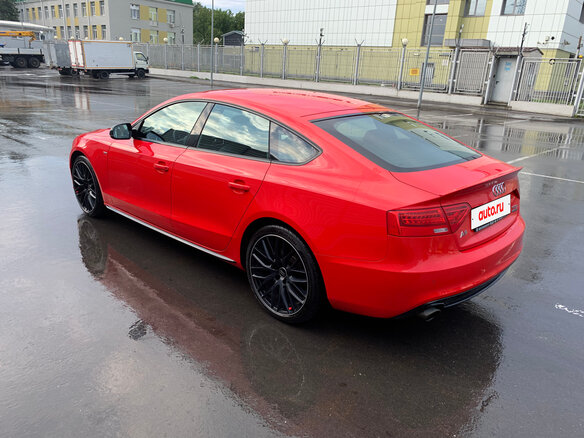 2016 Audi A5 I (8T) Рестайлинг, красный - вид 4