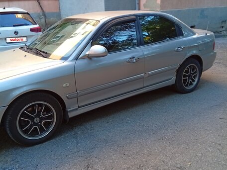 2006 Kia Magentis I Рестайлинг, серебристый, 320000 рублей, вид 3