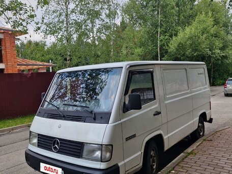 1993 Mercedes-Benz MB 100, белый, 550000 рублей, вид 2