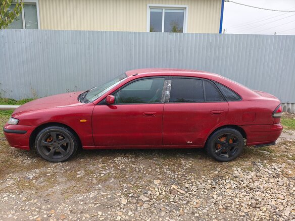 1997 Mazda 626 V (GF), красный, 240000 рублей - вид 2