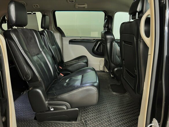 2014 Chrysler Voyager Grand V Рестайлинг, чёрный - вид 13