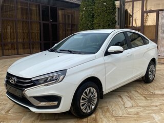 2024 Lada (ВАЗ) Vesta I Рестайлинг (NG), белый, 1350000 рублей, вид 1