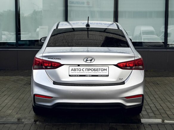 2018 Hyundai Solaris II, серебристый, 1105000 рублей - вид 3