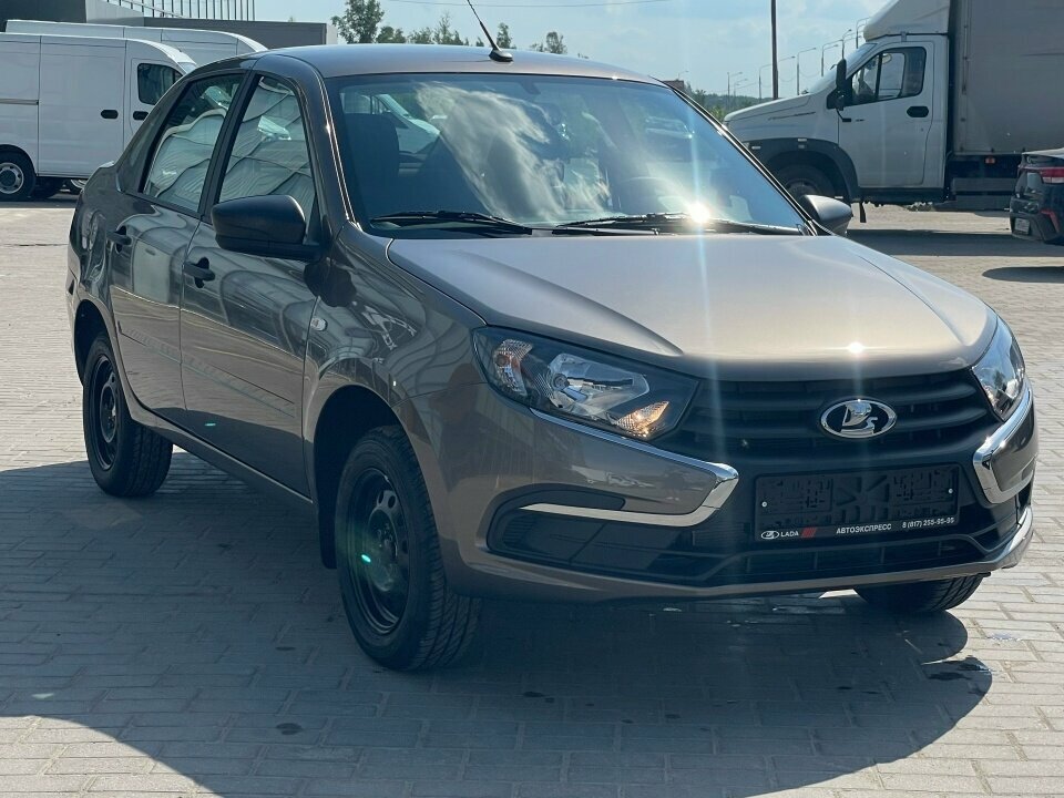 Открыть фотографии: Lada (ВАЗ) Granta I Рестайлинг
