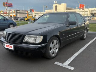1996 Mercedes-Benz S-Класс 420 III (W140) Рестайлинг, чёрный, 900000 рублей, вид 3