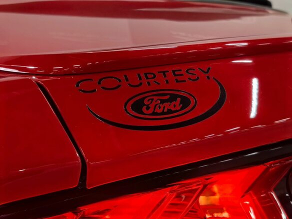 2018 Ford Mustang VI Рестайлинг, красный, 3070000 рублей - вид 36