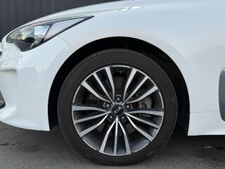 2018 Kia Stinger I, белый, 2440000 рублей, вид 5