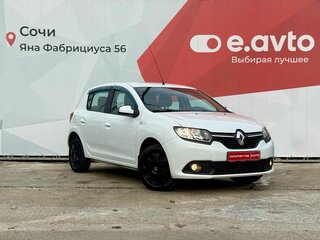2018 Renault Sandero II, белый, 1015000 рублей, вид 3