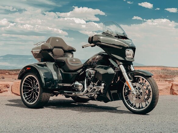 2026 Harley-Davidson Tri Glide, чёрный, 6800000 рублей
