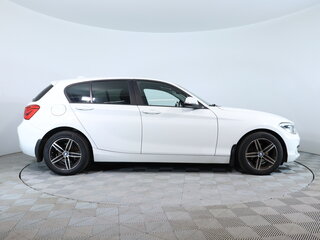 2016 BMW 1 серии 118i II (F20/F21) Рестайлинг, белый, 1590000 рублей, вид 4