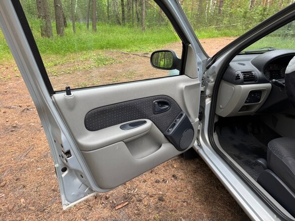 2004 Renault Symbol I Рестайлинг, синий - вид 19