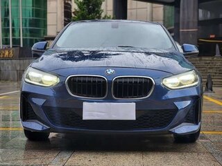 2022 BMW 1 серии 120i III (F52) Рестайлинг, синий, 1420000 рублей, вид 3